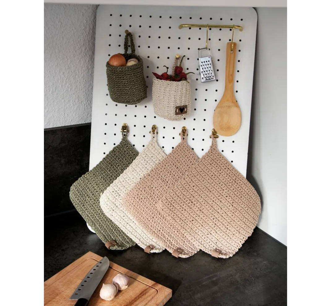 Rayher Häkeln|Häkelgarn>Recycling Garn mit Goldfaden, Ø 4mm