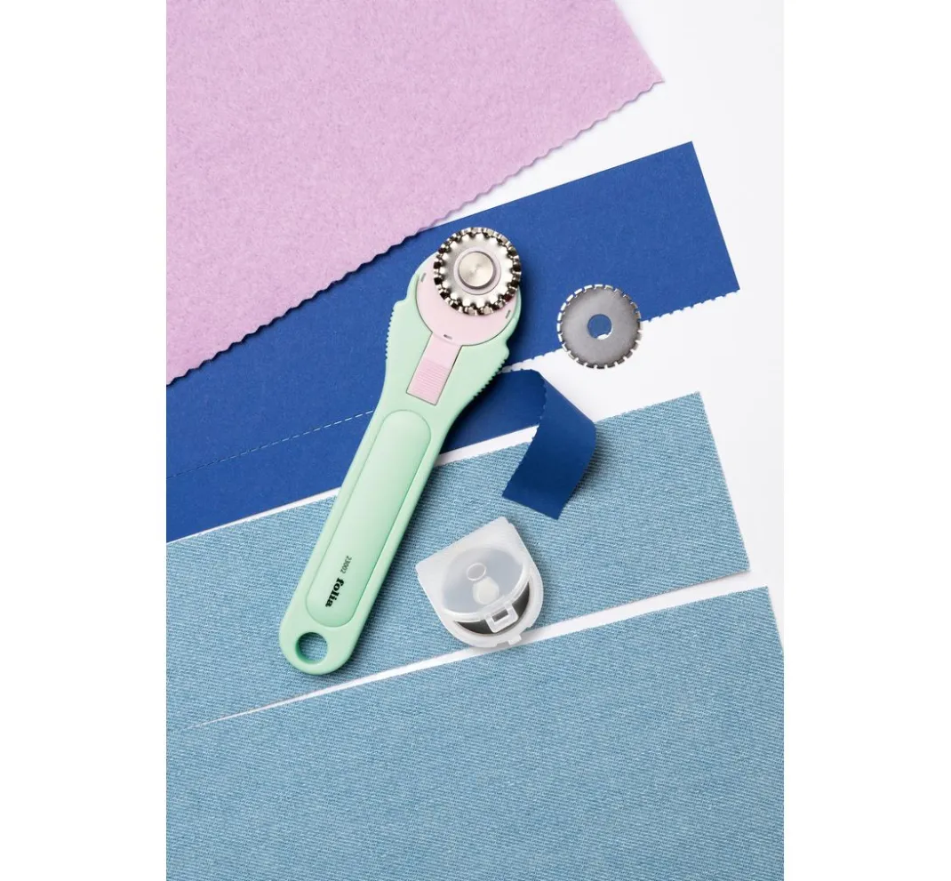 folia Patchwork|Nähwerkzeug>Rollschneider, inkl. Ersatzklingen