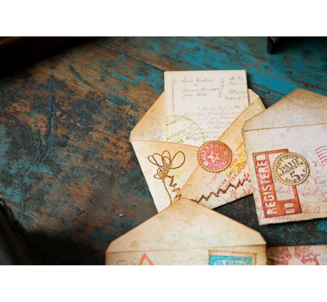 Sizzix Stanz- & Prägemaschinen|Schablonen>Thinlits Stanzschablone "Postale by Tim Holtz"